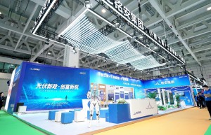 褚铭带领铭安集团亮相2025济南太阳能展，抢占光伏与储能双轮驱动的新高地