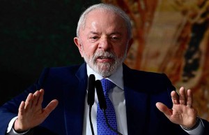 巴西：柴油进口免税 原油出口加税